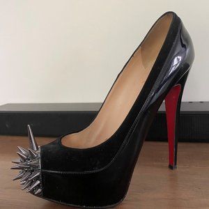Louboutin Asteroid Pumps - Black - size 38.5